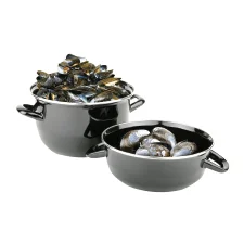 Mussel Pots and Seafood Platters