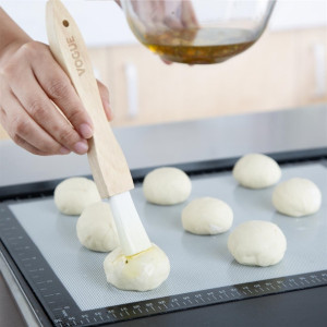 Vogue Wooden Handle Pastry Brush 205mm