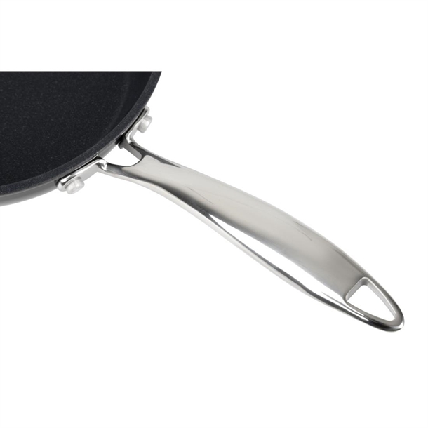 Vogue Cast Aluminium Non-Stick Teflon Frying Pan 200mm Vogue Cast Aluminium Non-Stick Teflon Frying Pan 200mm