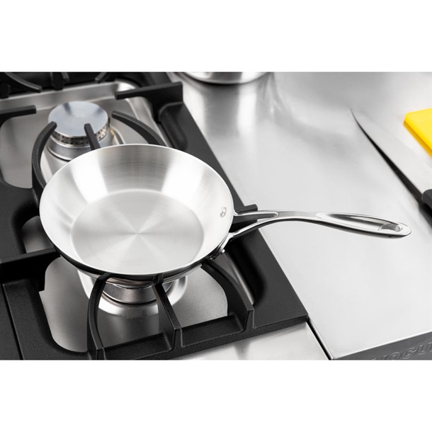Vogue Stainless Steel & Aluminium Tri-Wall Frying Pan 200mm Vogue Stainless Steel & Aluminium Tri-Wall Frying Pan 200mm
