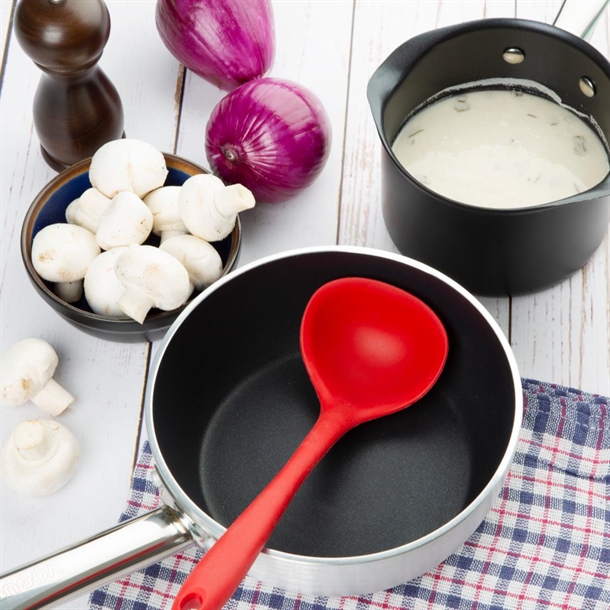 Vogue Aluminium Non-Stick Induction Flared Sauté Pan 200mm Vogue Aluminium Non-Stick Induction Flared Sauté Pan 200mm