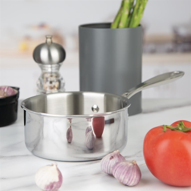 Vogue Stainless Steel & Aluminium Tri-Wall Saucepan 140mm Vogue Stainless Steel & Aluminium Tri-Wall Saucepan 140mm
