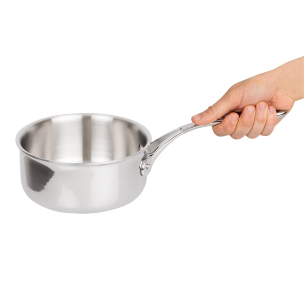 Vogue Stainless Steel & Aluminium Tri-Wall Saucepan 160mm Vogue Stainless Steel & Aluminium Tri-Wall Saucepan 160mm