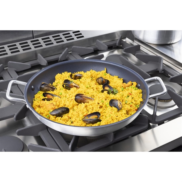 Vogue Aluminium Non-stick Teflon Platinum Plus Paella Pan 35cm