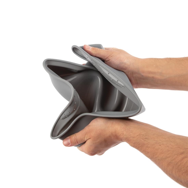 Vogue Flexible Silicone Square Bake Pan 245mm Vogue Flexible Silicone Square Bake Pan 245mm