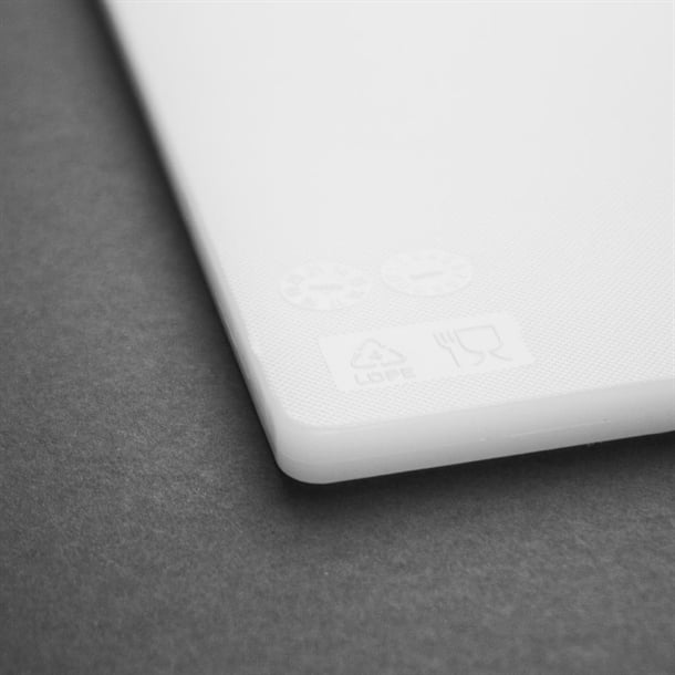 Hygiplas Low Density Chopping Board White - 450x300x10mm Hygiplas Low Density Chopping Board White - 450x300x10mm