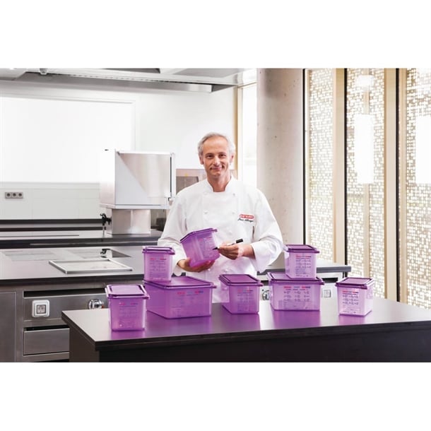 Araven Allergen Polypropylene 1/2 Gastronorm Food Container 10Ltr Araven Allergen Polypropylene 1/2 Gastronorm Food Container 10Ltr