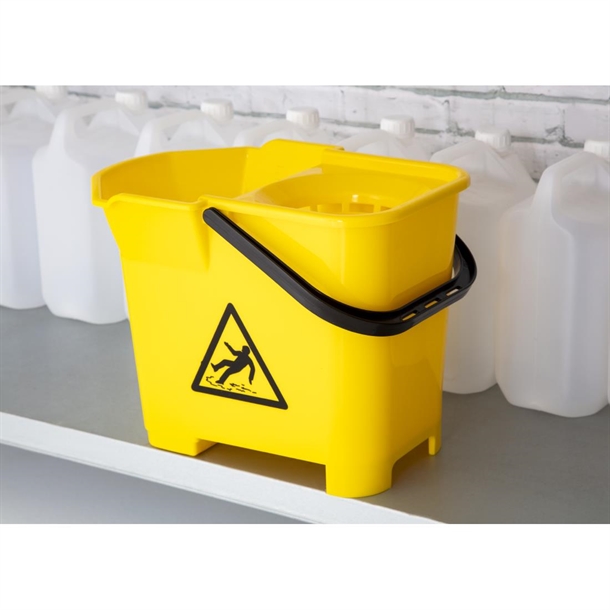 Nisbets Essentials Mop Bucket Yellow 14Ltr Nisbets Essentials Mop Bucket Yellow 14Ltr
