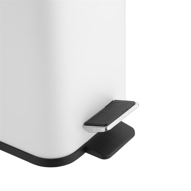 Jantex Slim Pedal Bin White 5Ltr Jantex Slim Pedal Bin White 5Ltr