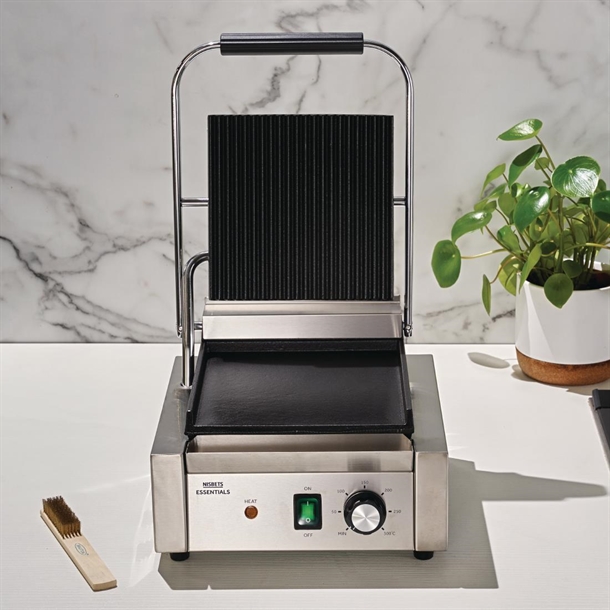 Nisbets Essentials Contact Grill Ribbed Top
