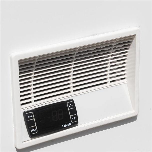 Polar G-Series Chest Freezer with Stainless Steel Lid 581Ltr